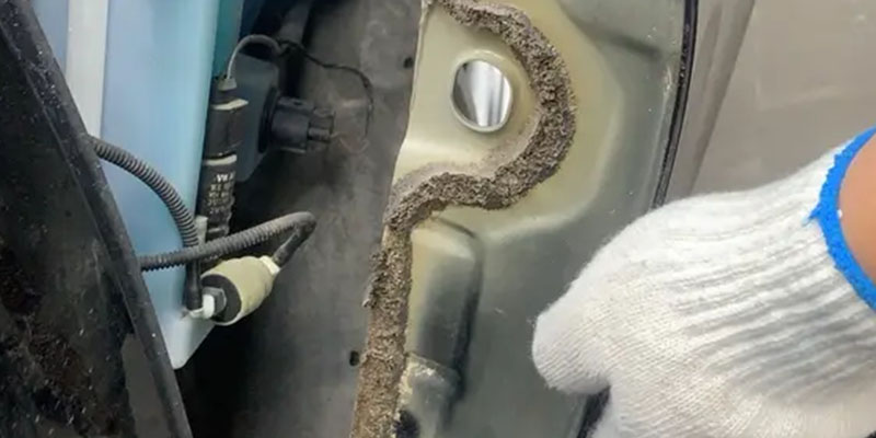 車門(mén)門(mén)檻梁內(nèi)黑膠解決啥問(wèn)題-汽車膨脹膠降噪防腐增剛度方案