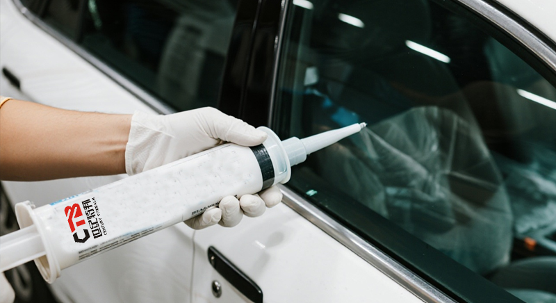 聚氨酯膠固化慢、容易流淌是什么原因，如何解決？